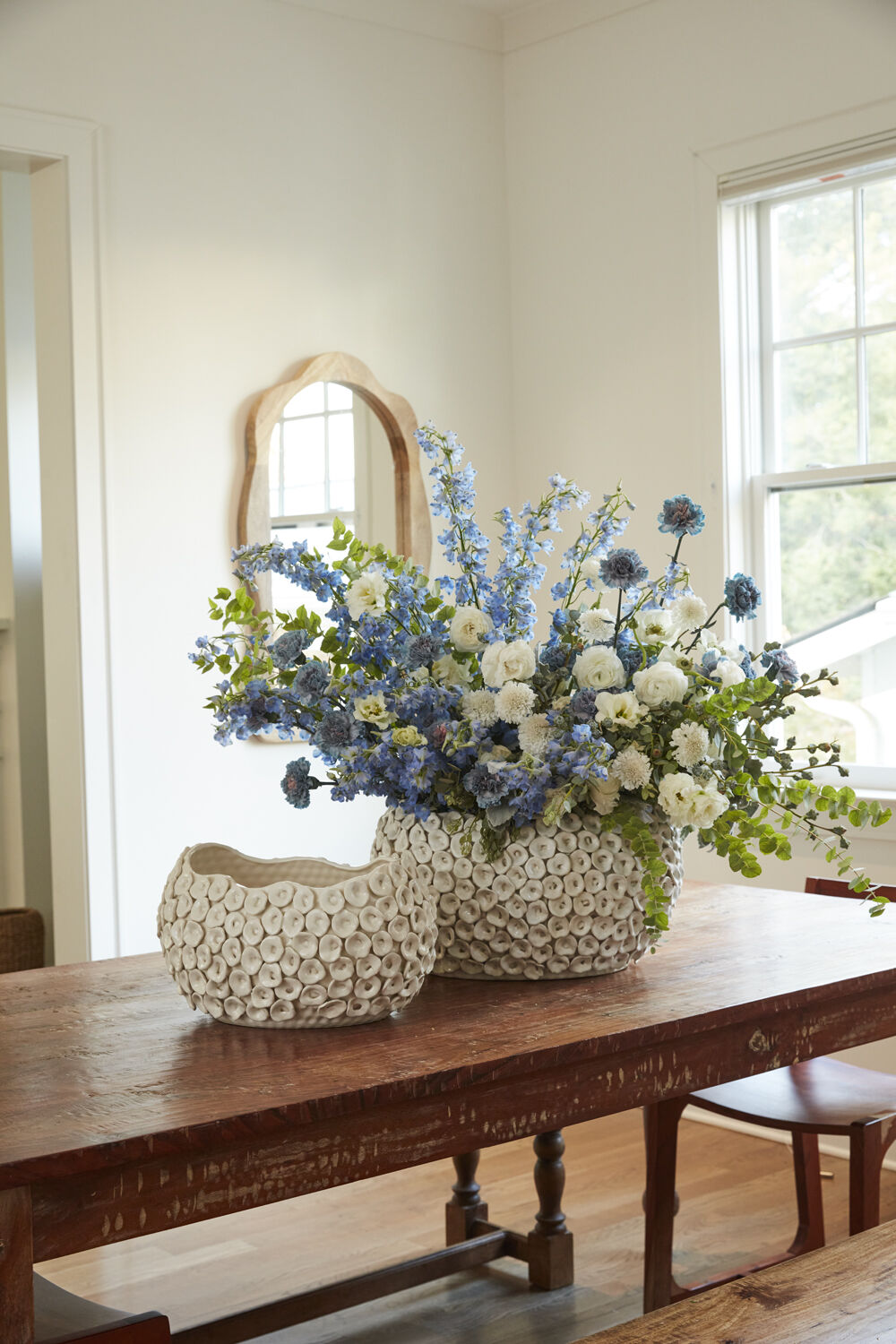 CENTRO DE MESA CON TEXTURA CREMA M - Imagen 2